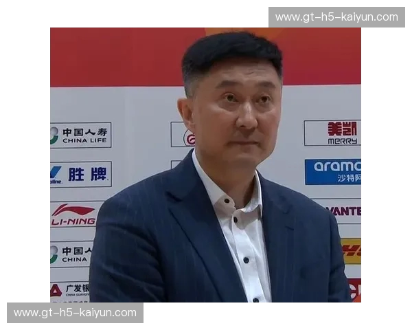 杜锋VS平庸：在这个温吞的时代，我们需要一种“锋”芒毕露的活法